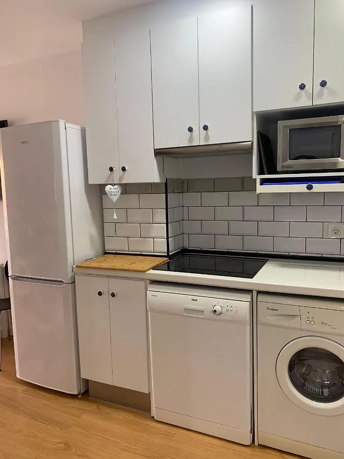Sweet Home Benalmadena: Seaside Studio with Pools and Wi-Fi Apartment Benalmadena