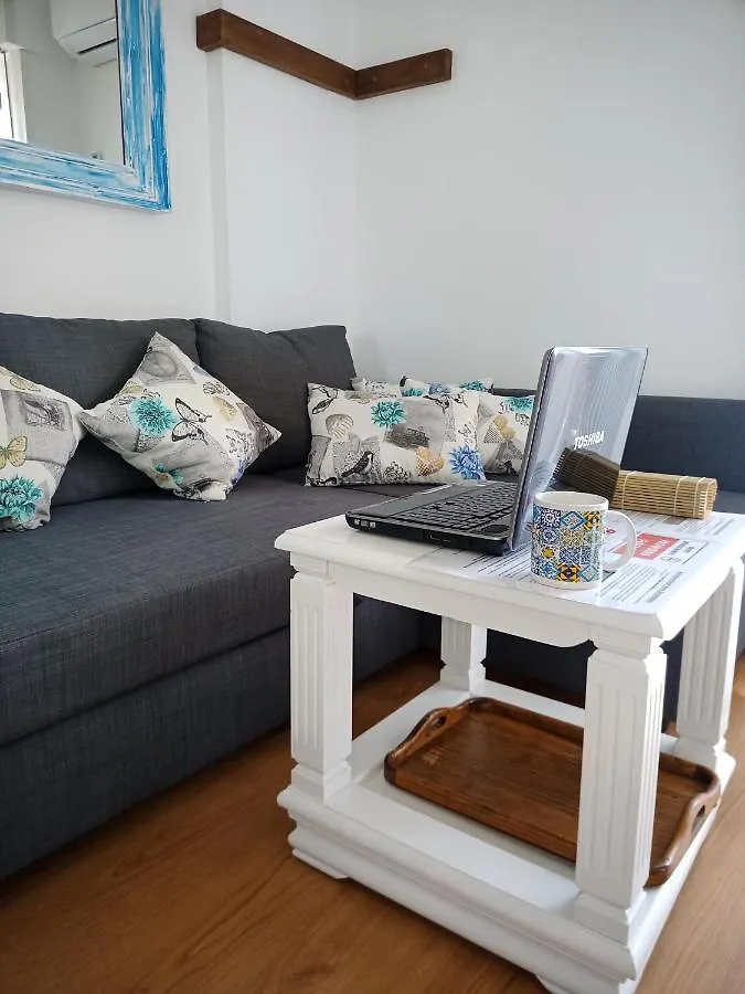 Apartment Sweet Home Benalmadena: Seaside Studio with Pools and Wi-Fi